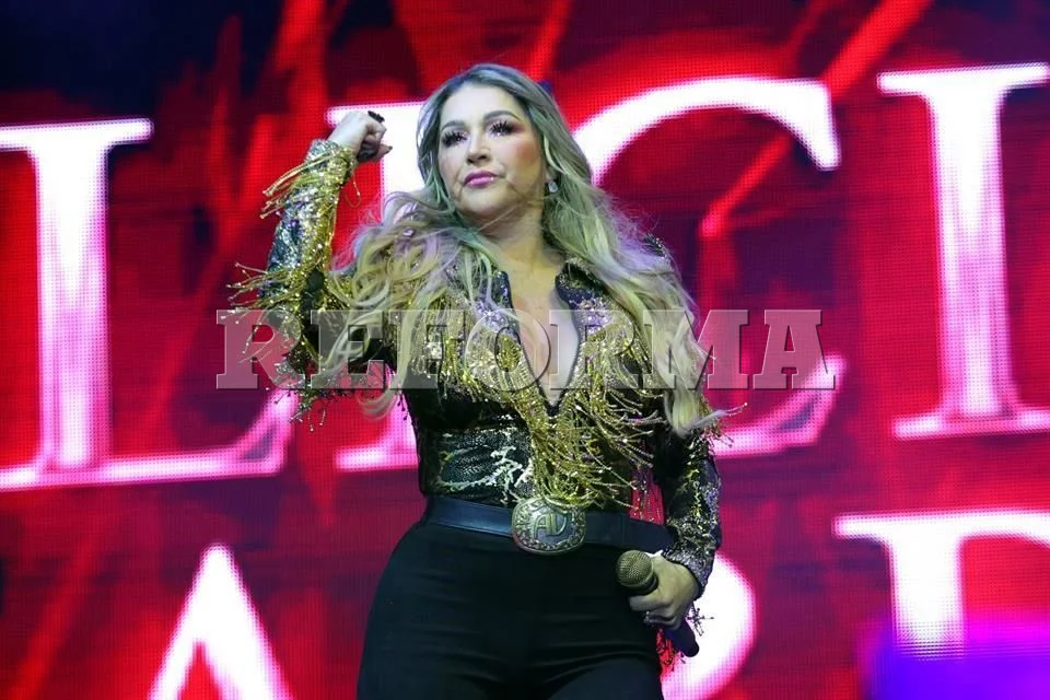 Alicia Villarreal recibe una medida de protección judicial