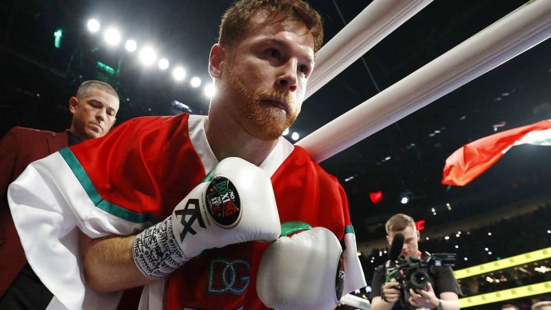 Canelo Álvarez envía un poderoso mensaje a los mexicanos acerca de la reforma migratoria