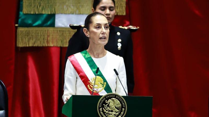 Expertos analizan la incierta economía de México bajo el gobierno de Sheinbaum