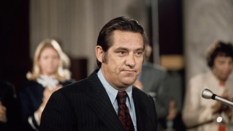 Fred Harris, exsenador de Oklahoma y candidato presidencial, fallece a los 94 años.