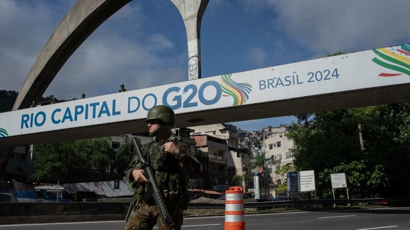 Líderes salientes y entrantes asisten a una cumbre del G-20 que se prevé como "de cambio".