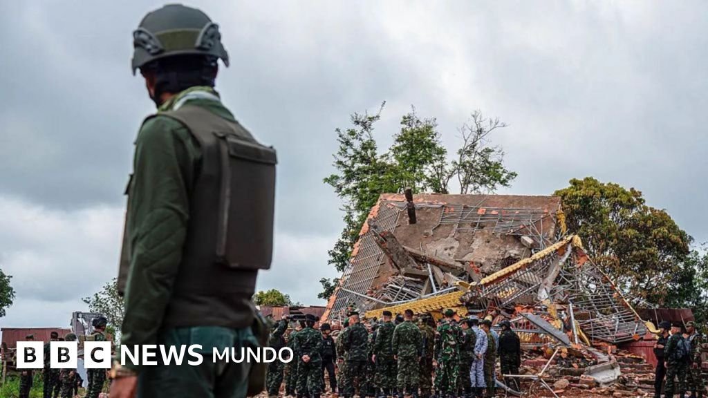 Mapas coloniales y un antiguo templo: la historia del violento conflicto entre Tailandia y Camboya.