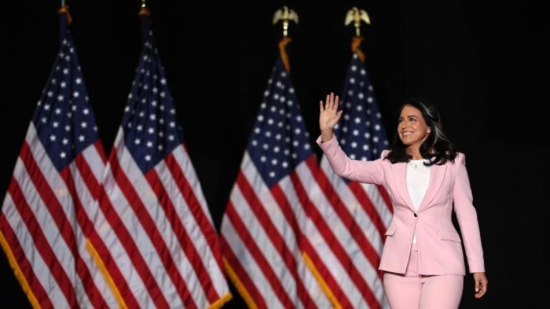 Trump nombra a Tulsi Gabbard como jefa de Inteligencia Nacional.