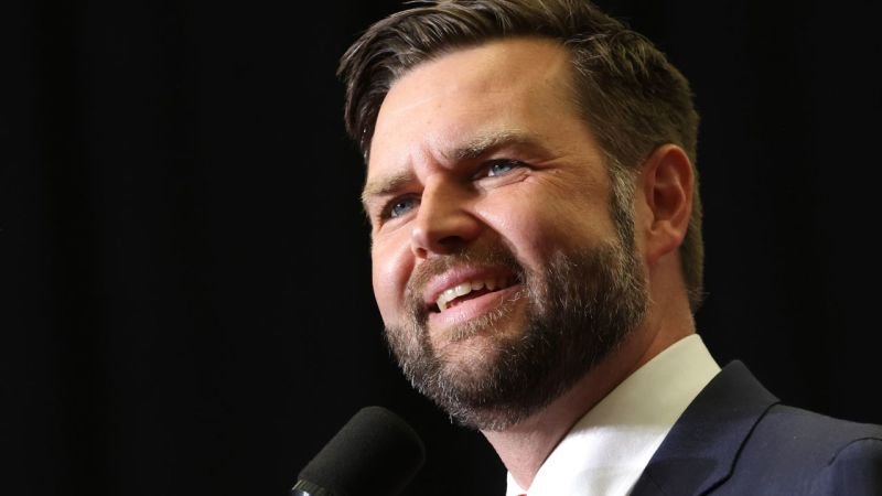 ¿Quién es J.D. Vance, el candidato a vicepresidente de Donald Trump?