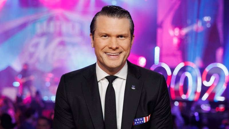 ¿Quién es Pete Hegseth, el conductor de Fox que Trump seleccionó para secretario de Defensa?