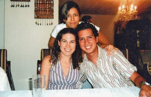 Juez congela las cuentas de la familia de un individuo acusado de abuso sexual infantil.