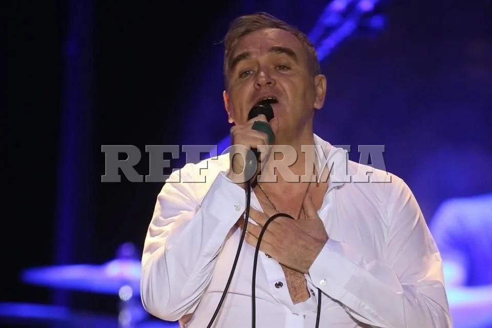 Morrissey suspende conciertos tras la reacción adversa a su medicamento