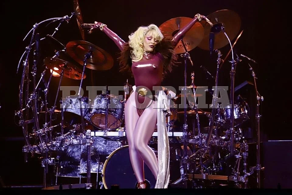 Doja Cat deslumbra como estrella 'therian' en la Ciudad de México