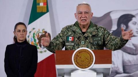 El ejército mexicano refuerza Jalisco con 2,500 tropas tras el estallido de violencia por la muerte de "El Mencho"