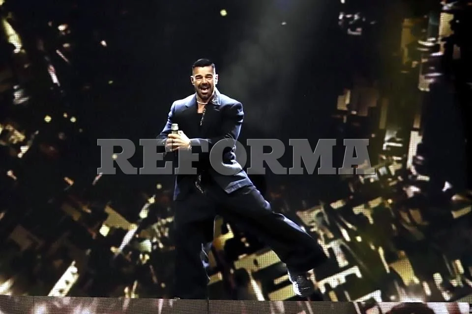 Ricky Martin combina géneros musicales de manera magistral