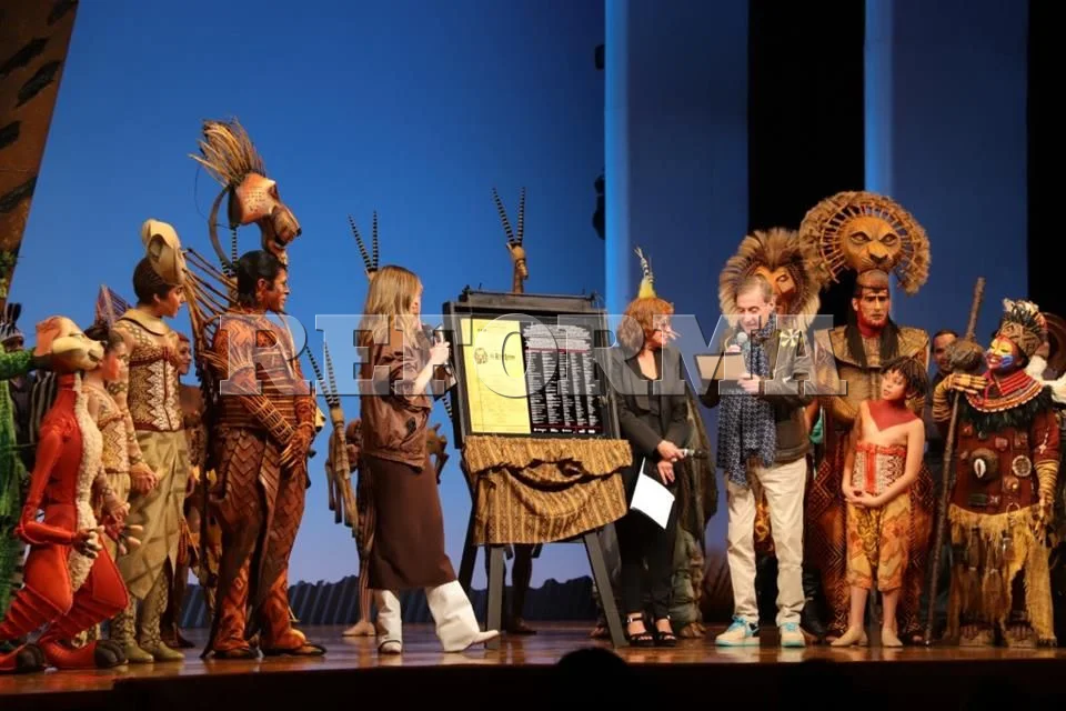 Simba argentino hace su gran debut en el musical 'El Rey León'