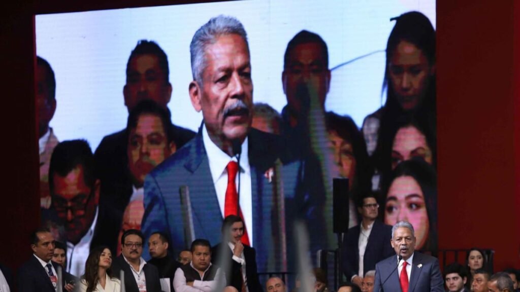 Tereso Medina asume el liderazgo de la CTM con una nueva visión