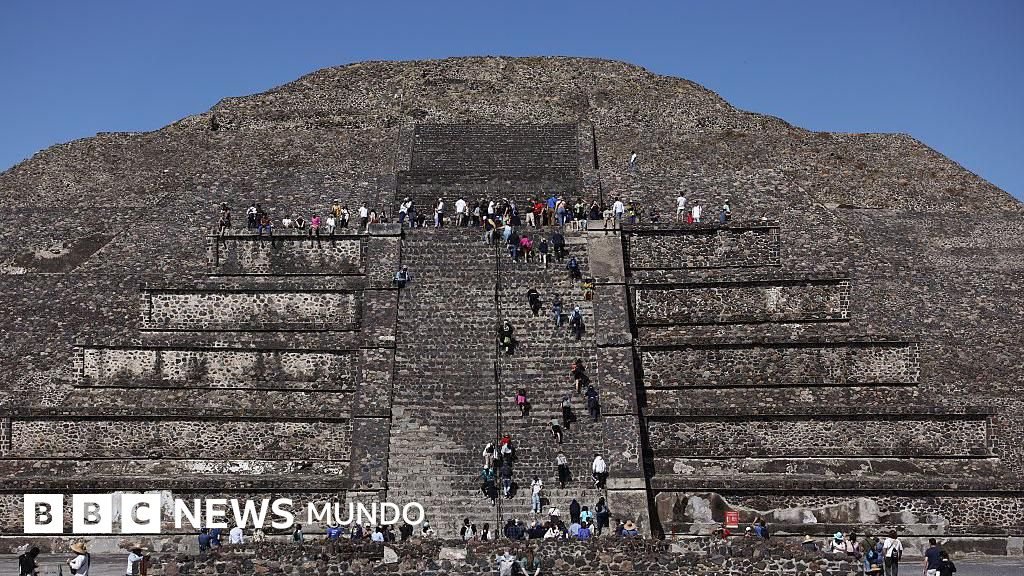 Una canadiense fallece y varios turistas quedan heridos en un tiroteo en la Pirámide de la Luna de Teotihuacán.