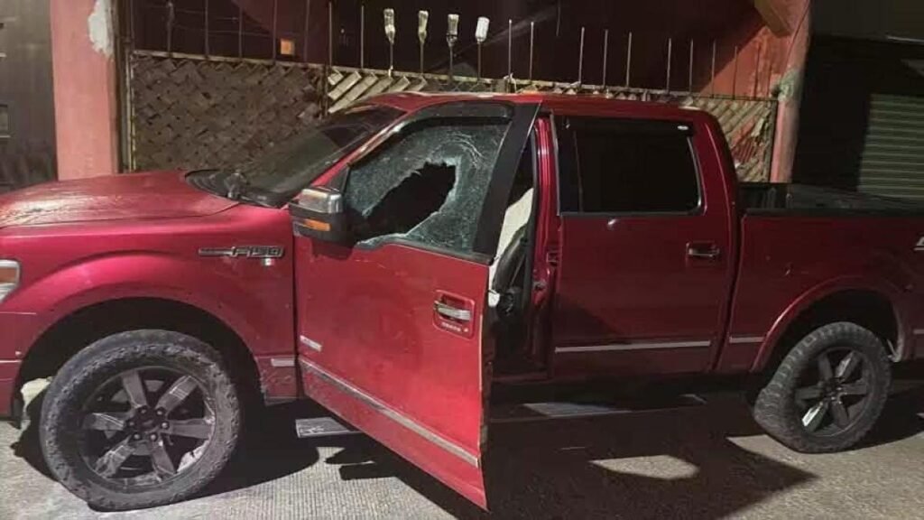 Atentado con explosivo a camioneta en Hidalgo