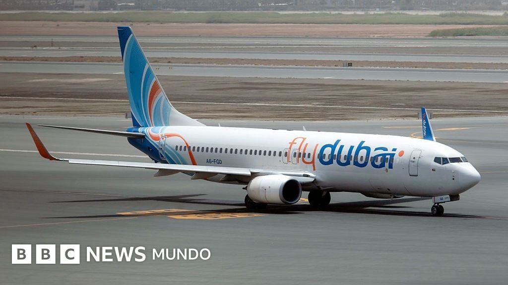 "Todos los pasajeros clamaban": Un vuelo hacia Israel es redirigido tras una supuesta confrontación entre los pilotos, resultando en un apuñalamiento.