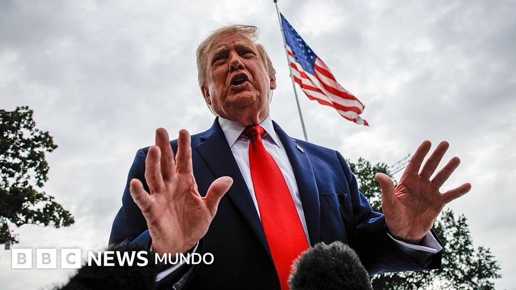 Trump desestima la propuesta de Irán para reabrir el estrecho de Ormuz en solo una semana