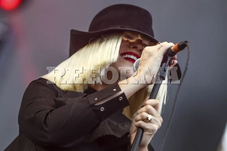Sia vende la mitad de su catálogo musical por 180 millones de dólares
